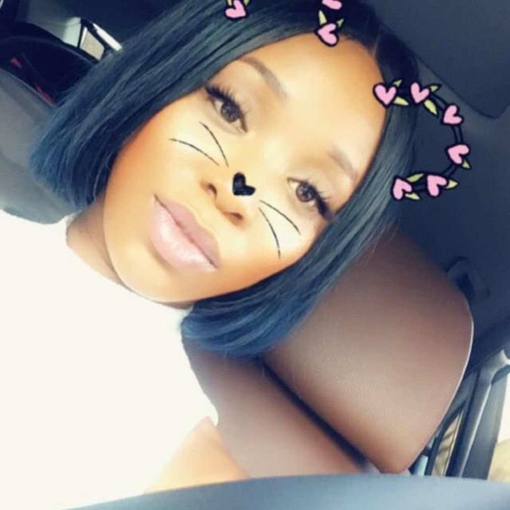 Meet your Posher, Carlisha